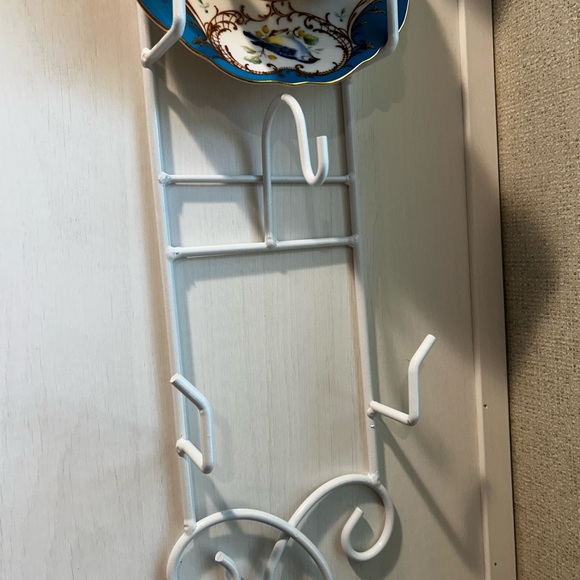 White Metal Wall Hook Rack - Picture 2 of 9